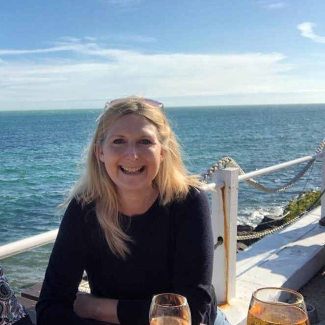 Sue Holiday Isle Wight Square